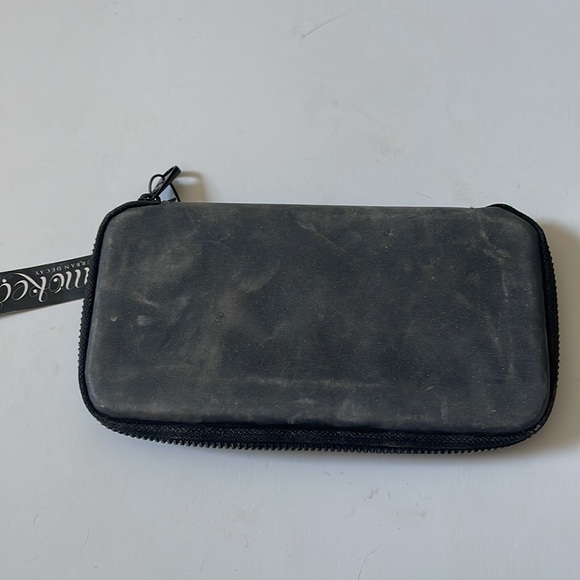 Retired/limited edition urban decay smoked eye shadow pallet - Picture 2 of 3